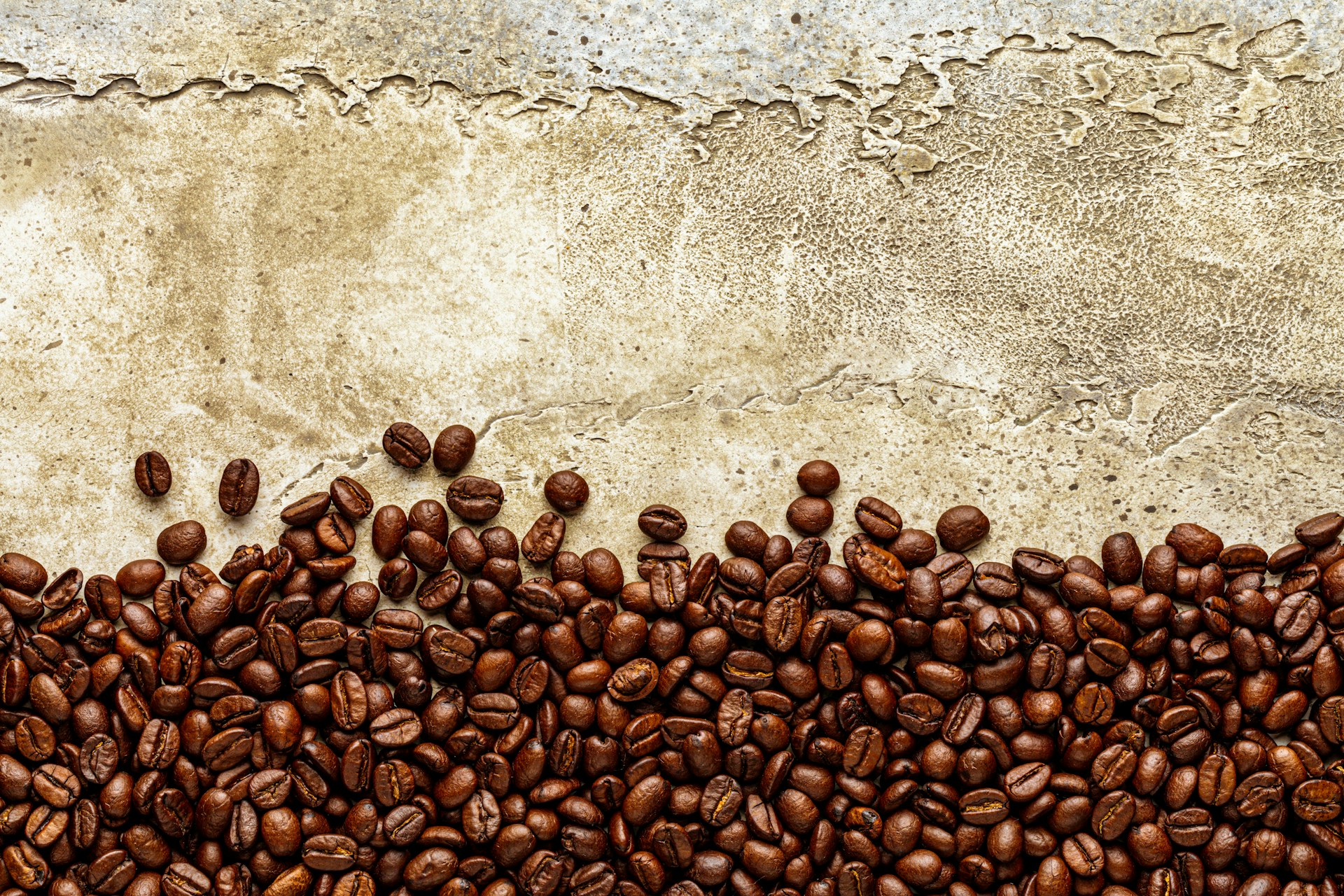 Robusta Coffee Rises on Dwindling Global Supplies